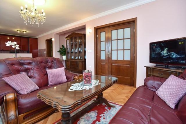 Vila Apartments Lidija Petrovac Exterior photo